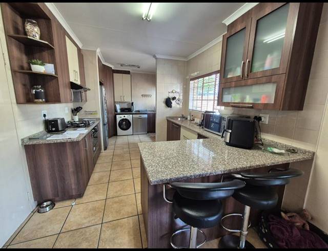 3 BEDROOM CLUSTER FOR SALE IN NEW REDRUTH